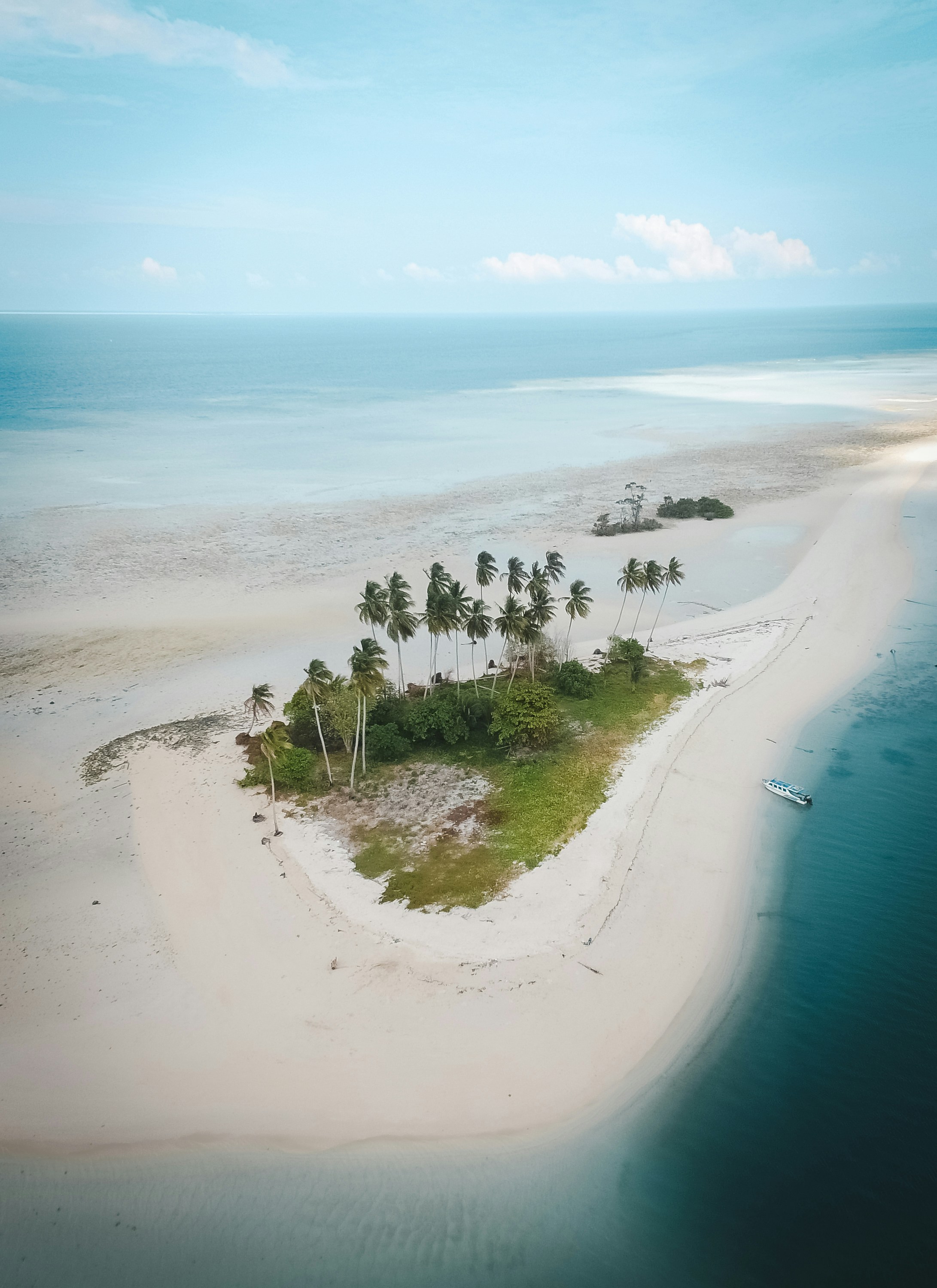 Destinasi Wisata Kepulauan Derawan: Surga Tropis di Kalimantan Timur