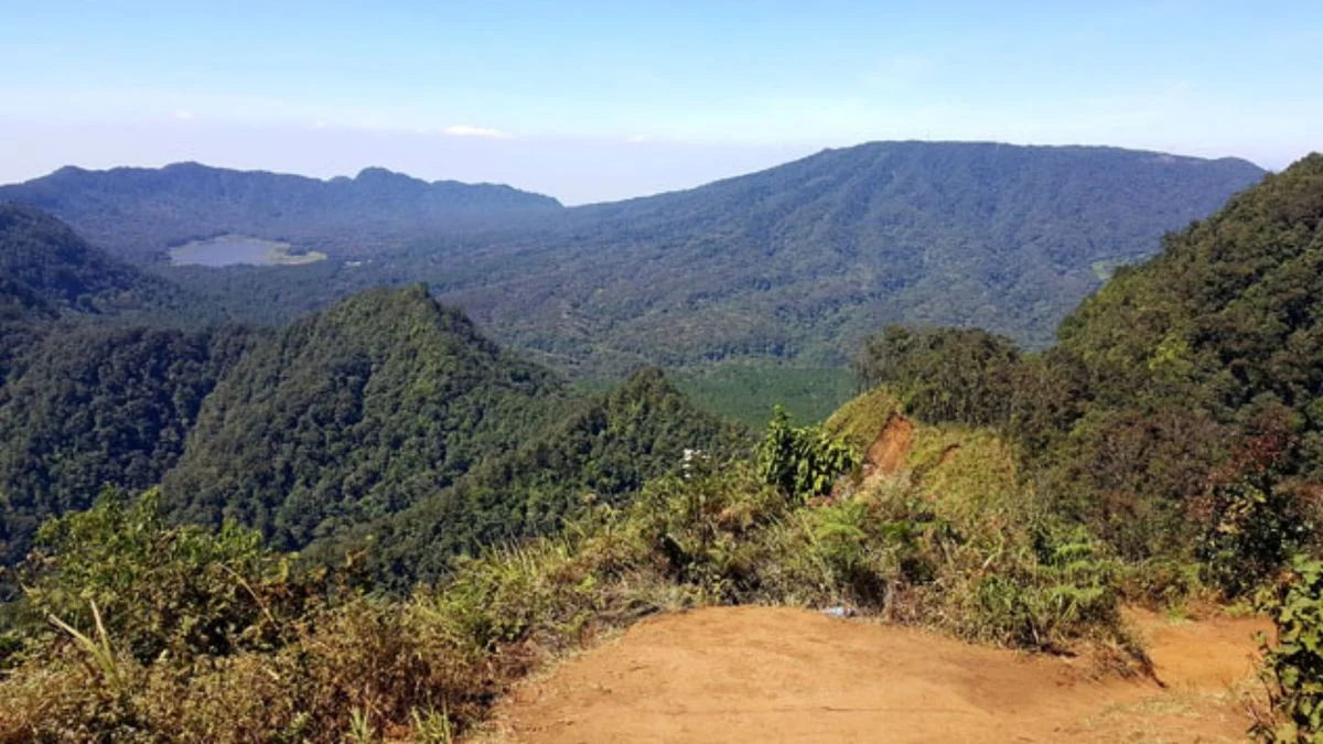 Gunung Burangrang