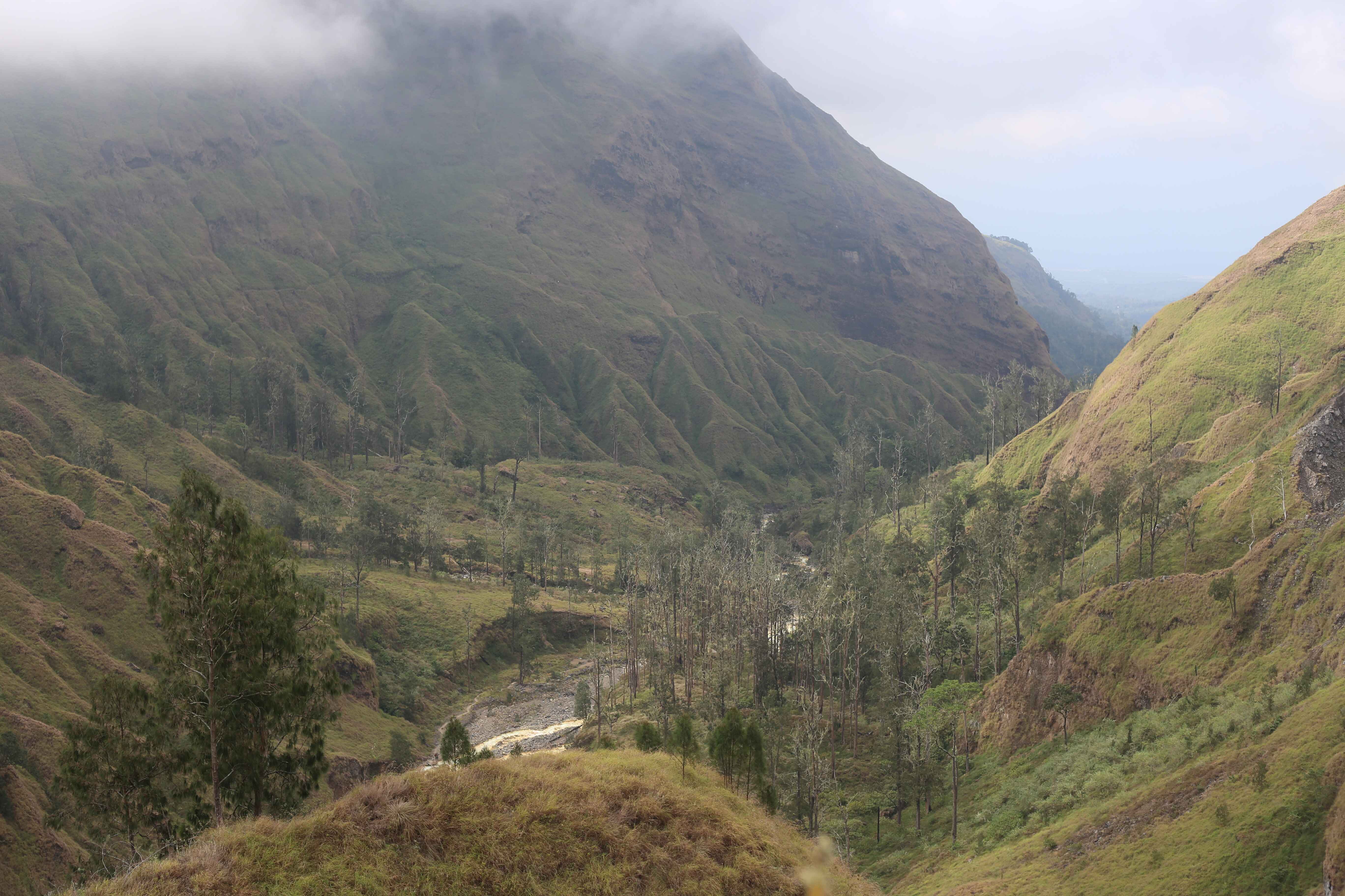 join-trip-gunung-rinjani-desember-2024